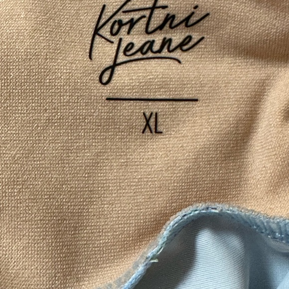 Kortni Jeane Blue Lemon Print Bikini Top - Picture 3 of 3